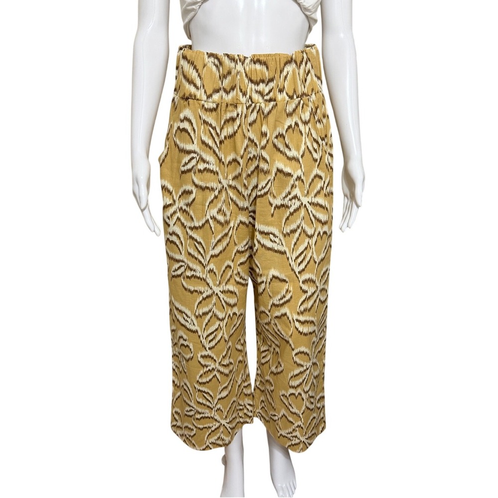 Kourt Willow Crop Wide Leg Elastic Waist Floral Print Relaxed fit Pants Medium